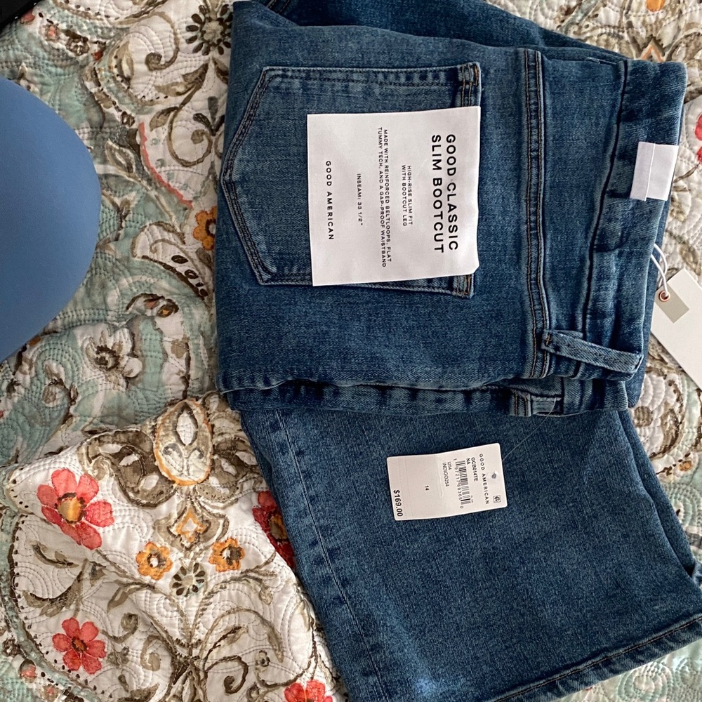 NWT Good American Classic Slim Bootcut jeans - Picture 3 of 6